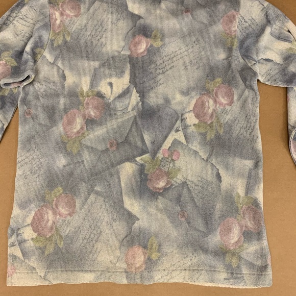 Gabriella T women’s shirt - Picture 7 of 8